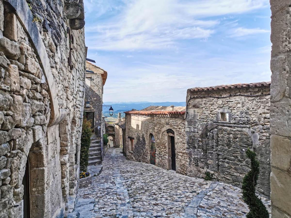 Les Cabanes De La Fontaine Lacoste  Zewnętrze zdjęcie