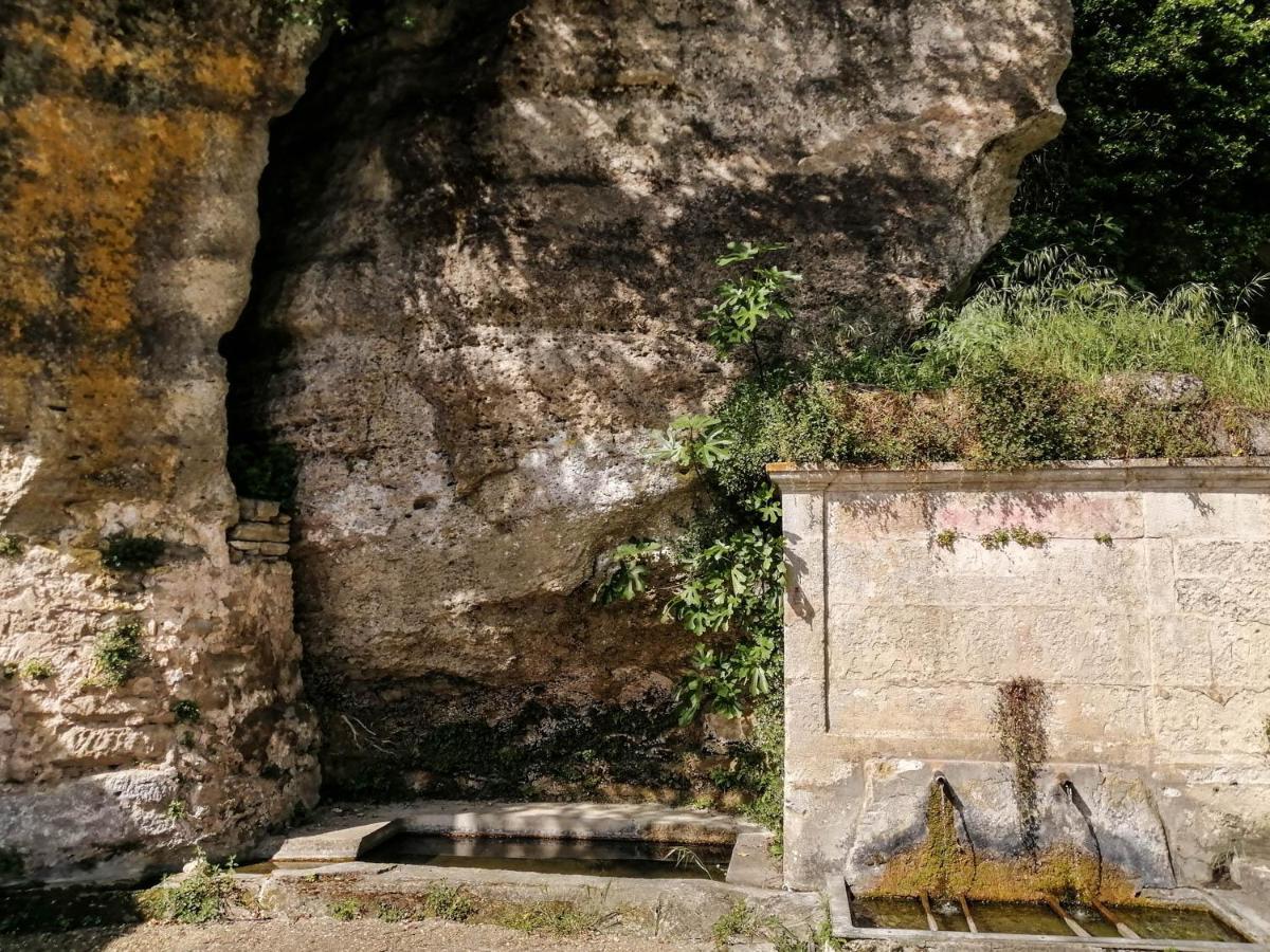 Les Cabanes De La Fontaine Lacoste  Zewnętrze zdjęcie